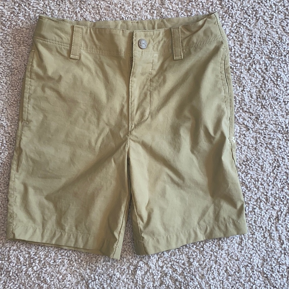Nice Under Armour shorts